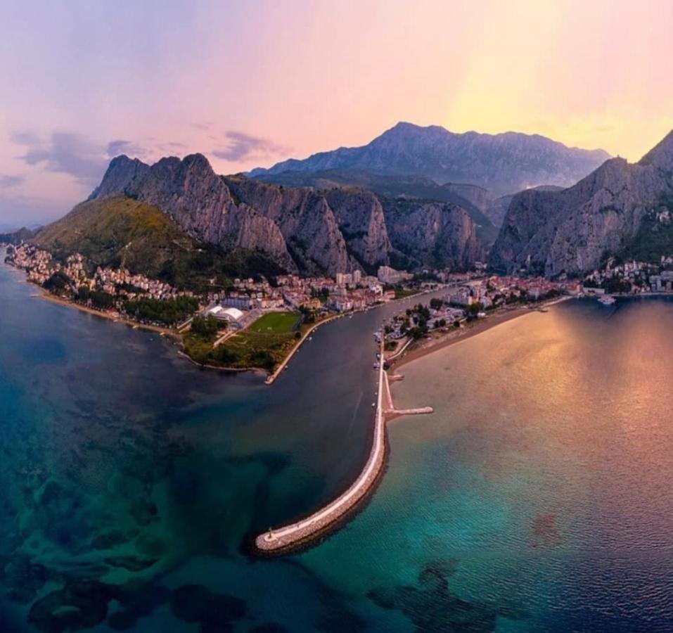 Apartments Kadenca Omis Luaran gambar