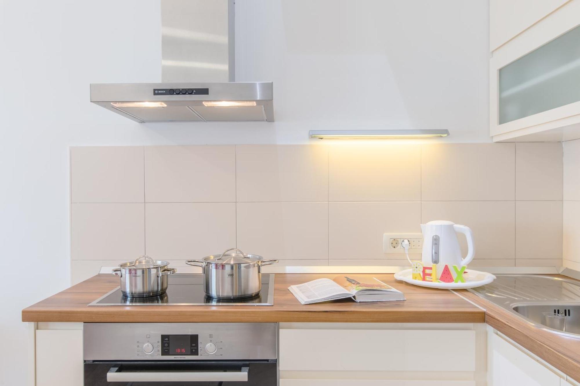 Apartments Kadenca Omis Bilik gambar