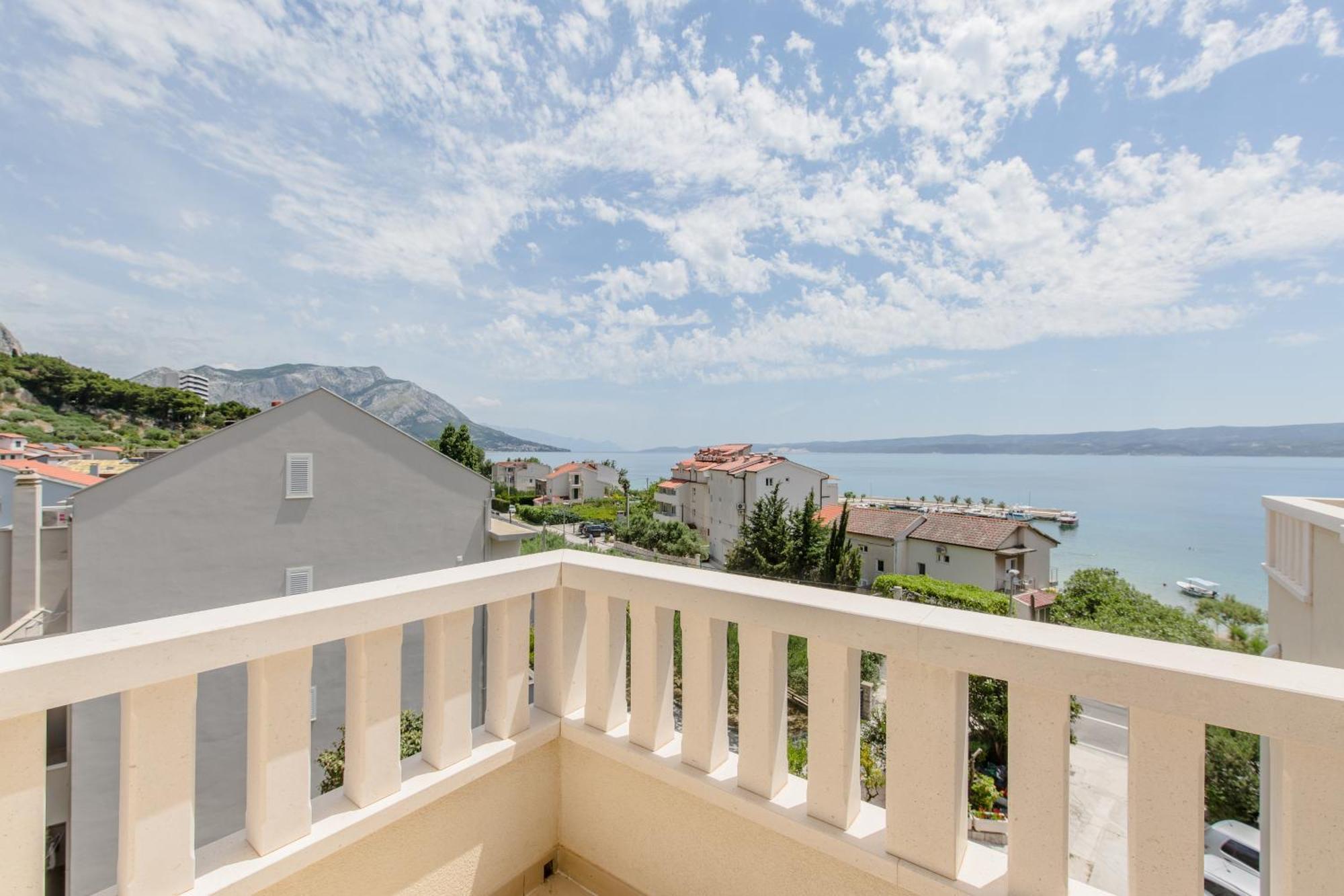 Apartments Kadenca Omis Bilik gambar