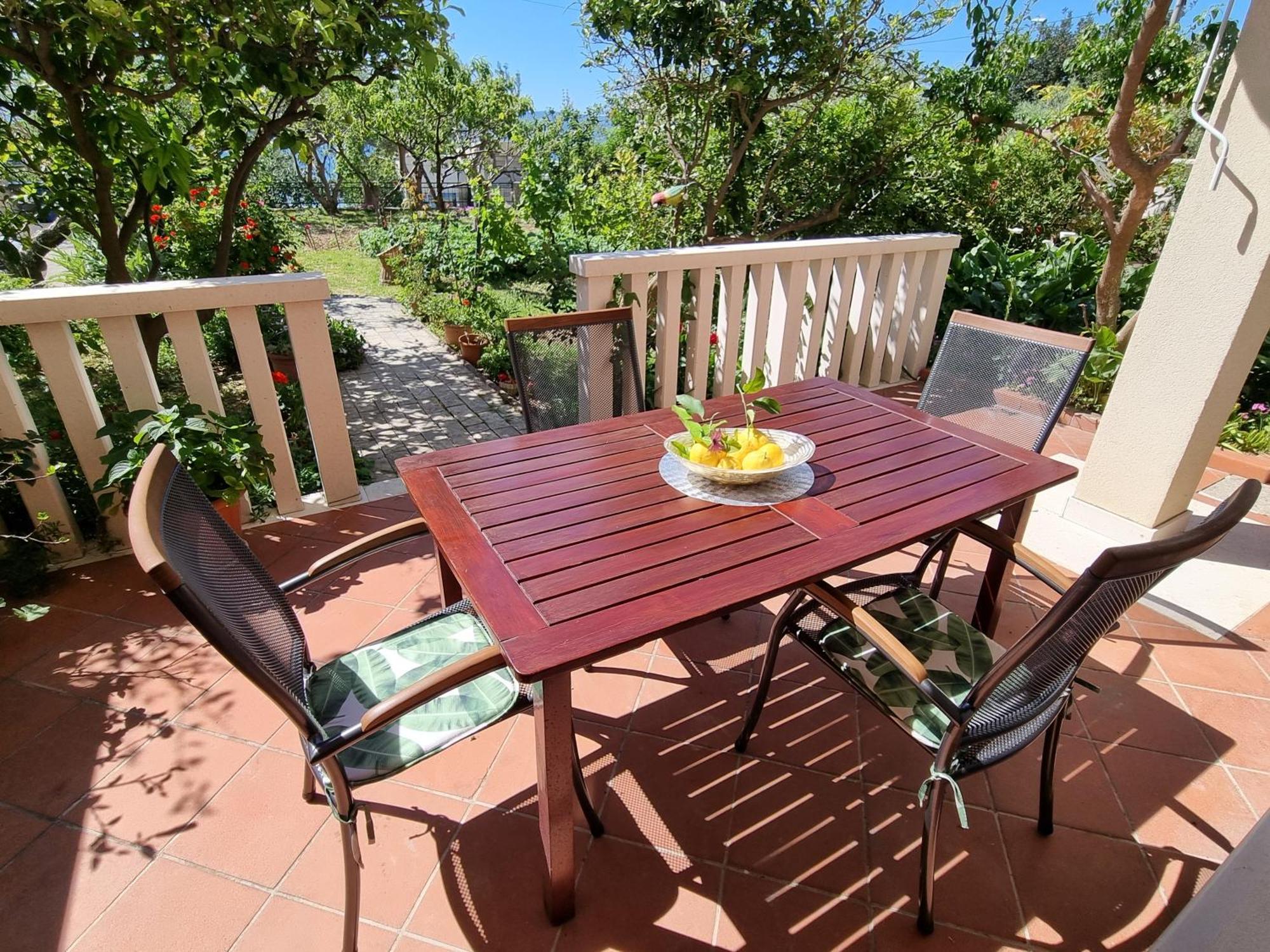Apartments Kadenca Omis Luaran gambar