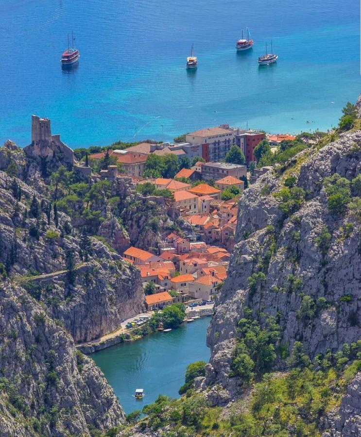 Apartments Kadenca Omis Luaran gambar